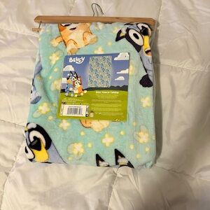 Bluey Silk Touch Throw Blanket - Light Blue